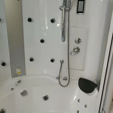 Διαμέρισμα Black & White Luxury